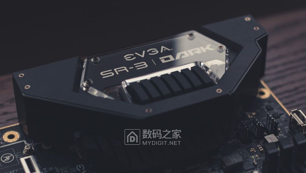 台北电脑展EVGA率先发布LGA3647E-ATX工作站主板EVGADarkSR