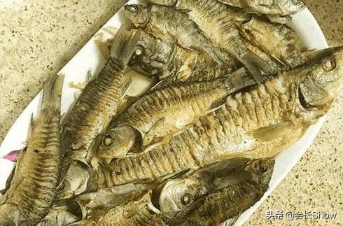 鲫鱼小刺卡喉咙一般几天自愈,喉咙有鲫鱼刺怎么办