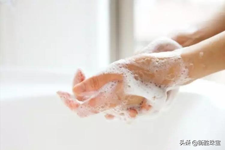 买手镯怎么量尺寸最标准图片,手镯圈口尺寸对照表高清照片