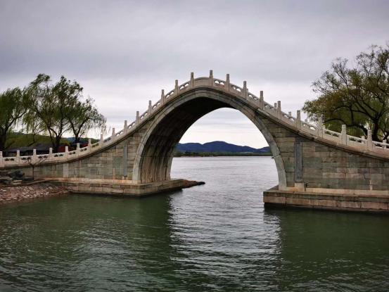 单曲《春雨西堤》获赞戴建明用实力呈现视听盛宴