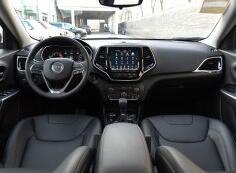 jeep自由光指挥官,jeep自由光和指挥官底盘对比