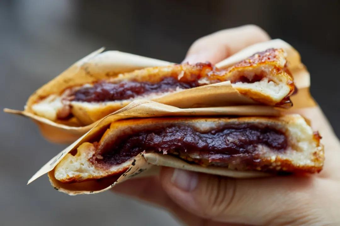 一到10月挤破头，这小镇也太好吃了吧