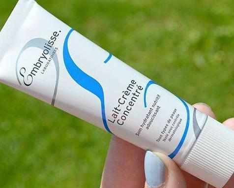 油性皮肤用什么乳液控油 (油性皮肤用什么乳液不油腻)