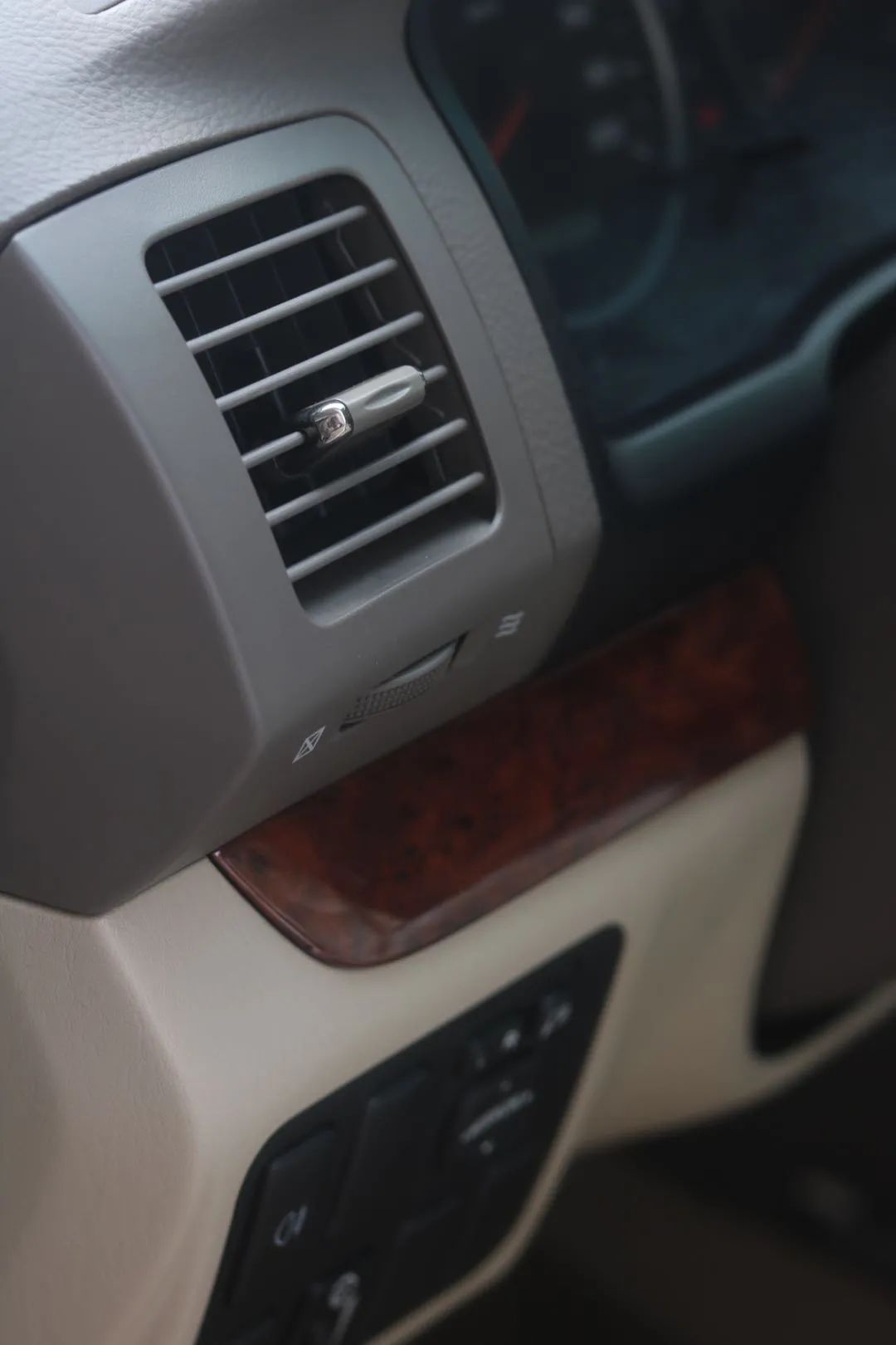 普拉多lc120整备翻新多少钱,普拉多120原厂翻新整备全过程