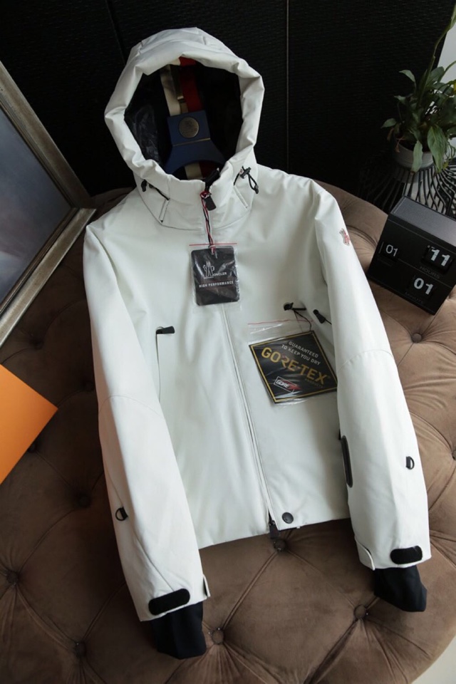 高端羽绒服哪里拿货便宜,蒙口羽绒服零售