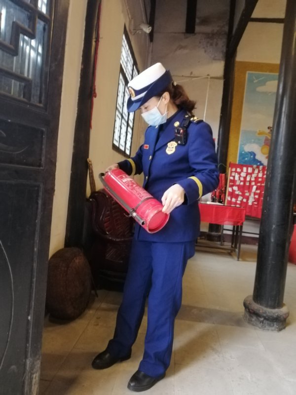 她们是女神免费读,她们是女神是英雄