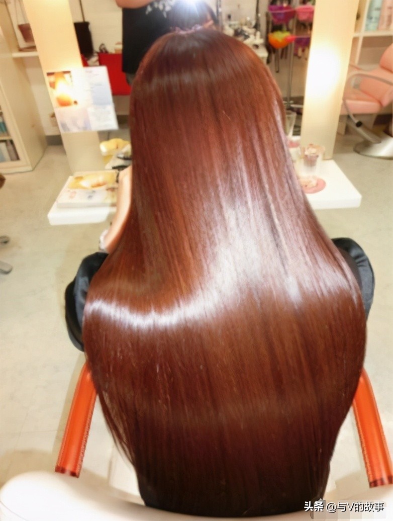 头发干枯毛躁自然卷怎么改善发质,适合沙发干枯毛躁的发膜