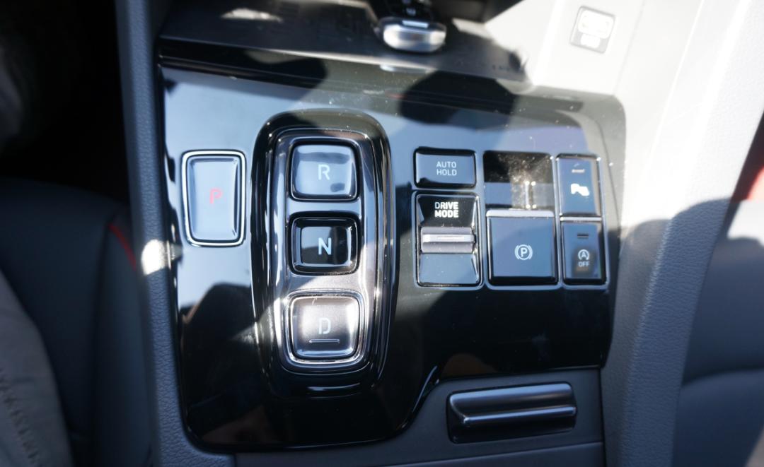 第11代索纳塔2.0t实测油耗,2024君威和十一代索纳塔哪个耐用