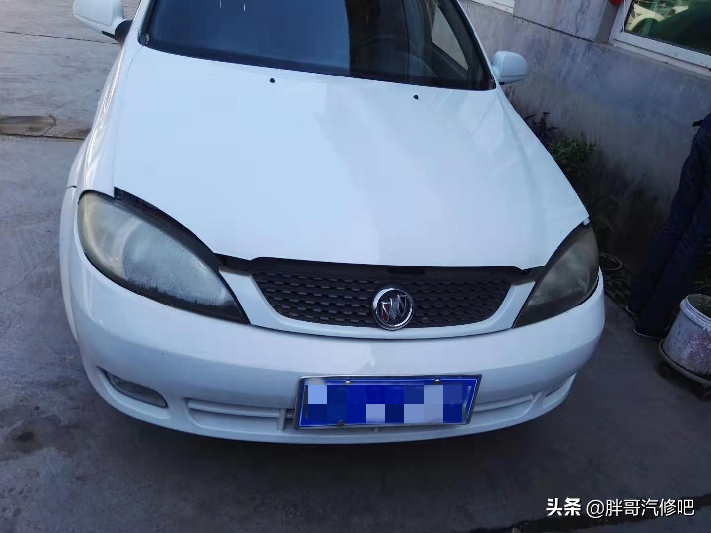 大灯漏水有妙招,大灯漏水起雾发黄维修