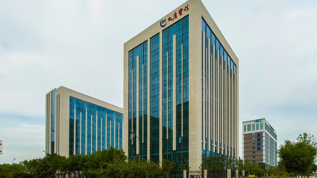 昔日互联网巨头退出历史舞台,昔日手机巨头没落htc