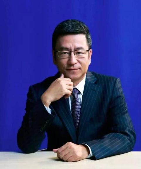 白岩松早期采访视频,白岩松25岁生活视频