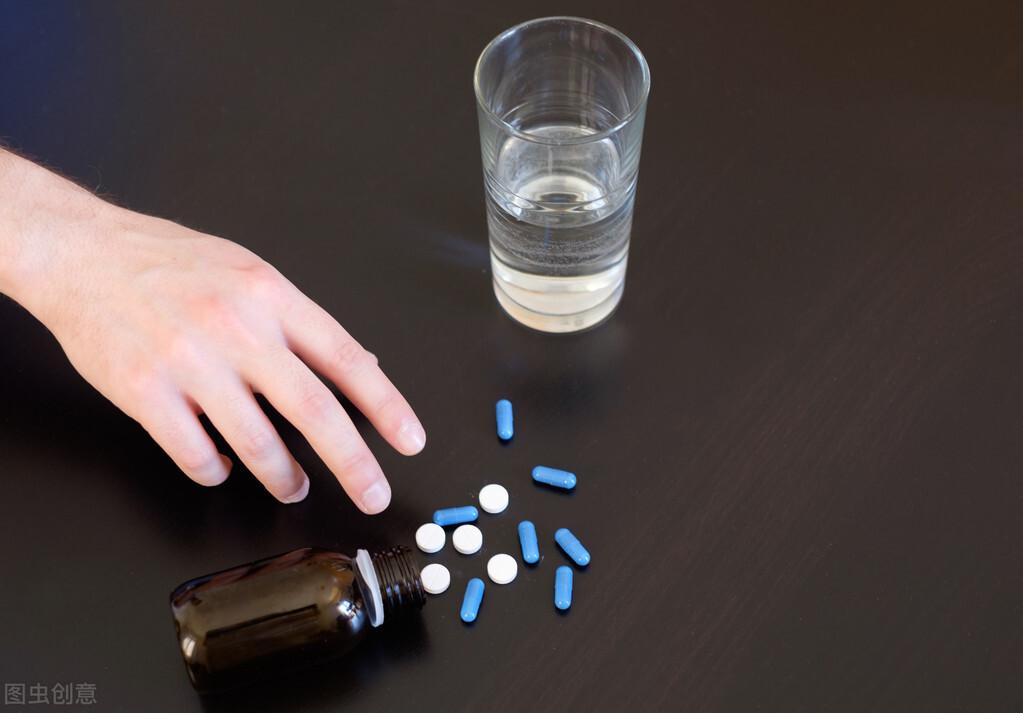 国产伟哥降至每片9.9元，如何服用才正确？详解4方面的注意事项