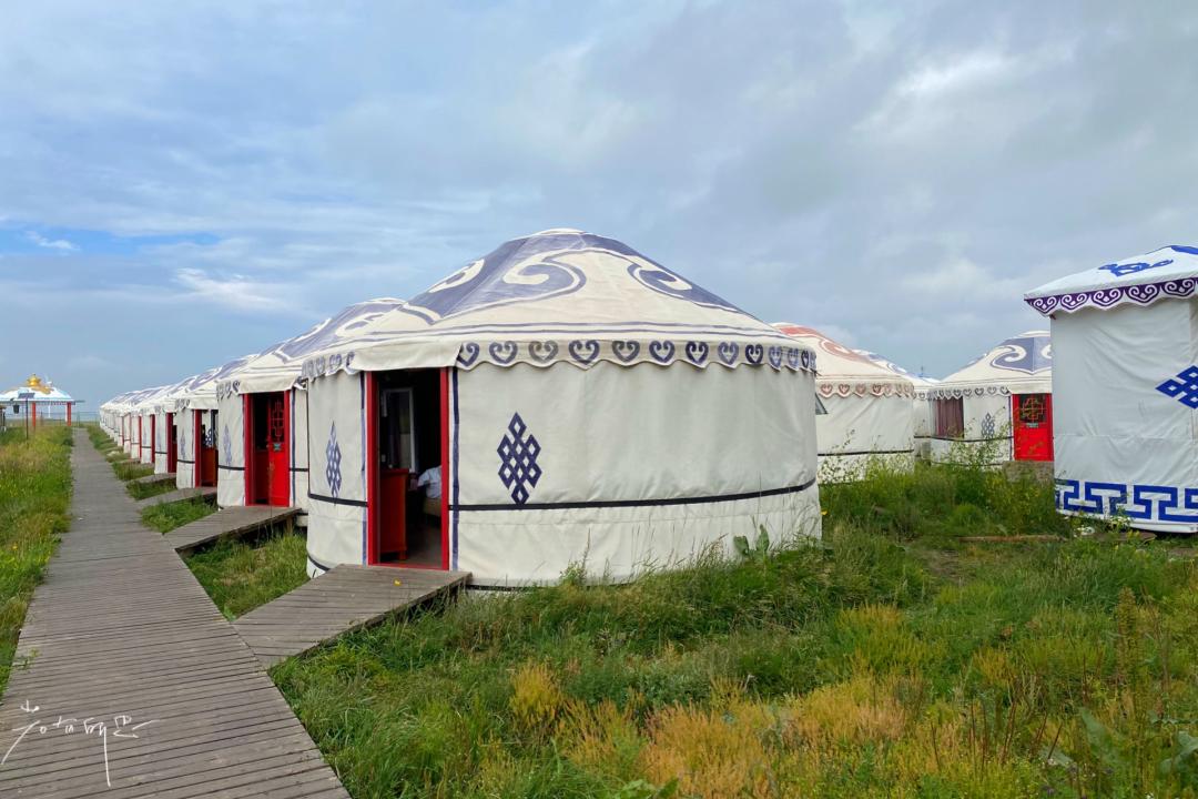 夏天去避暑穿什么,夏天要去哪里避暑