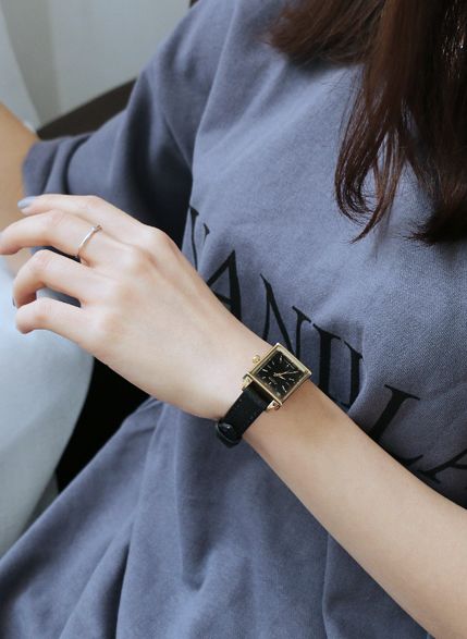 去年买了个表超耐磨,我去年买了个表超耐磨的说说