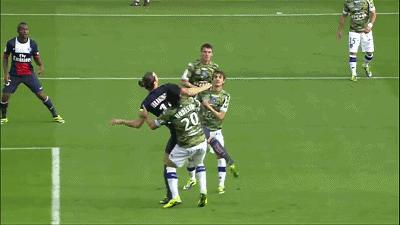 足坛十大侧凌空抽射,足坛十大射门