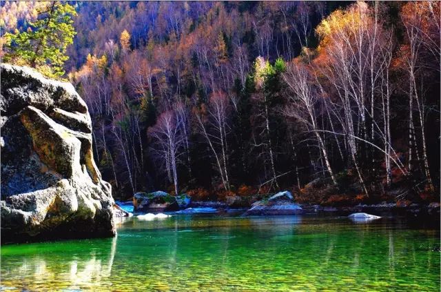 阿勒泰秋天有多美,秋天的新疆阿勒泰太美