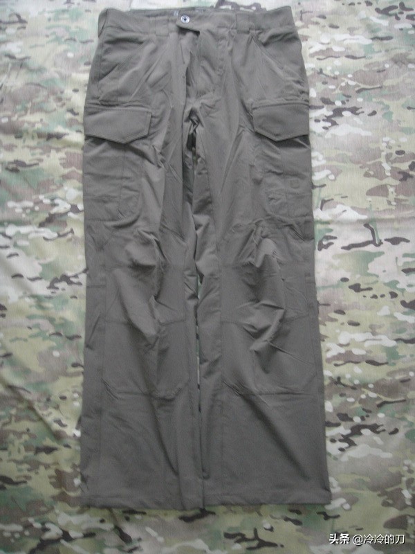 超弹又修身，但是不够耐磨：5.1174401TRAVERSE511攀登者长裤