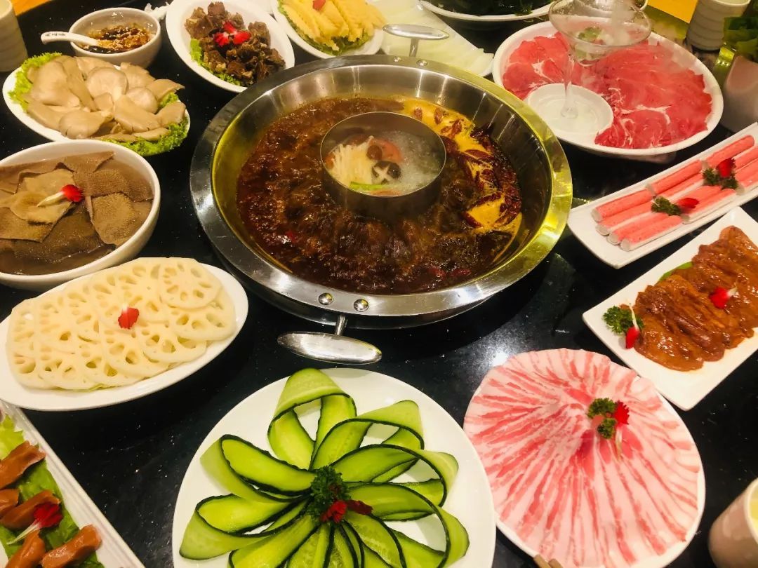 丽江牛肉火锅本地人,丽江本地人吃的野生菌火锅