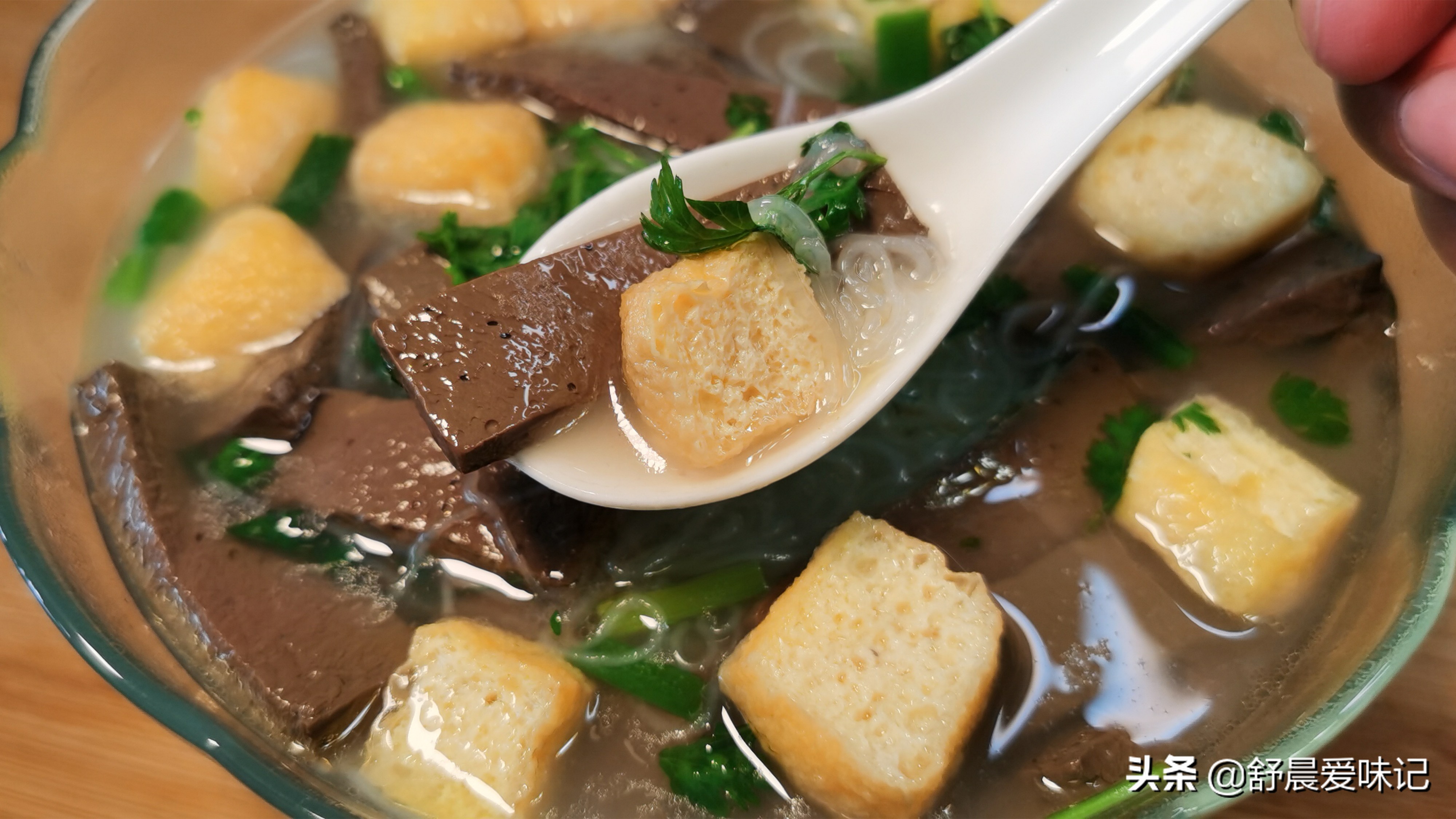 鸭血粉丝汤简单正宗做法,鸭血粉丝汤自己做