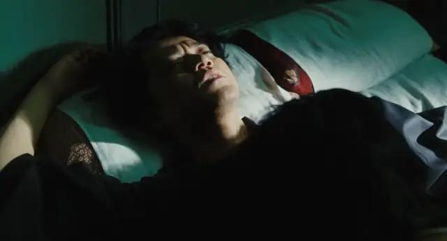 “生而为人，我很抱歉”，太宰治的一生，乃至今日，仍颇受争议