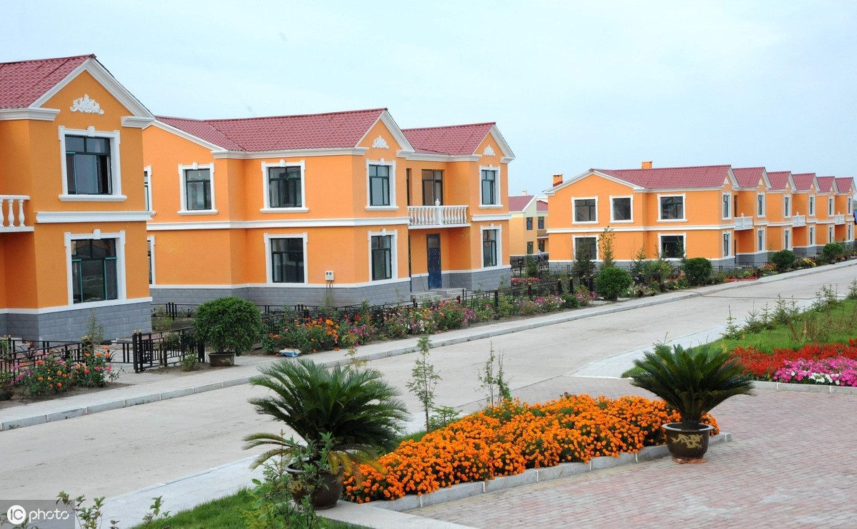 农村承包建房中途停工我该怎么办,农村宅基地被占用怎么赔偿