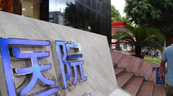 奶奶掐死满月孩子后续,奶奶把满月的宝宝按出乳腺癌