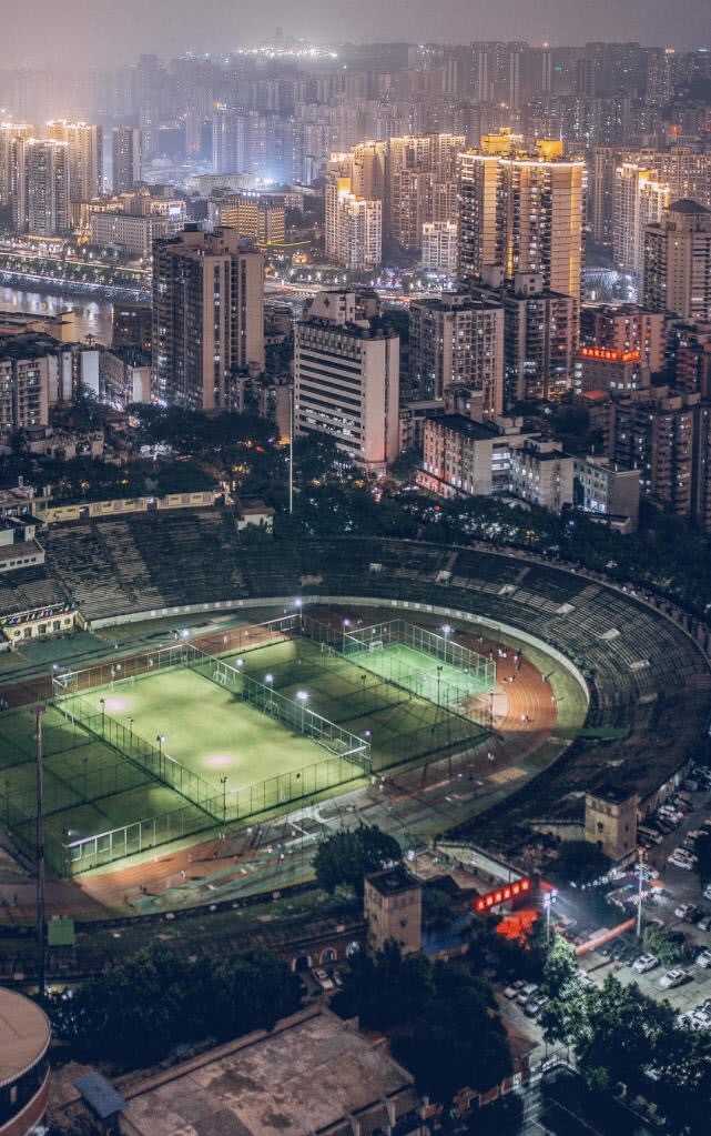 重庆8d魔幻夜景森林,重庆看夜景小众森林