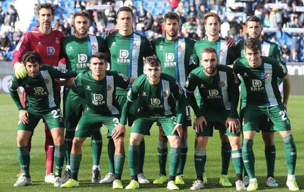 国足球星对武磊的评价,国足主帅李铁亮相赞扬武磊