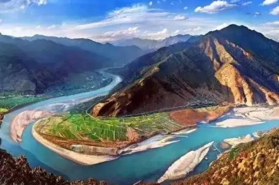 小编带大家花一分钟了解一下云南!