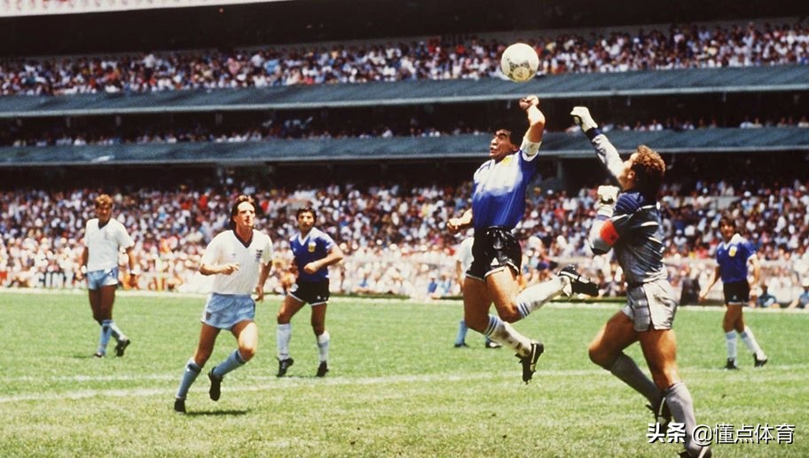 足球30个难忘瞬间,足球史上最难忘的场面