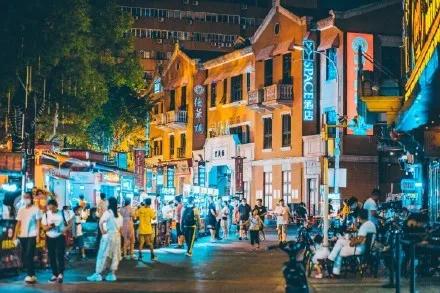武汉武昌区夜市最新视频,武汉地下夜市一条街在哪