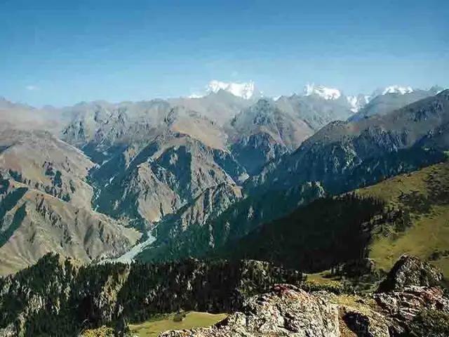 天山天池博格达峰马牙山,博格达峰马牙山
