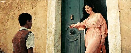 她是全球公认的最性感女神,“裸露”却不情色的人间*物尤**!