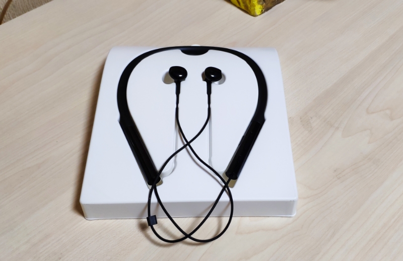 小米蓝牙项圈耳机青春版老款,小米蓝牙项圈耳机青春版支持磁吸