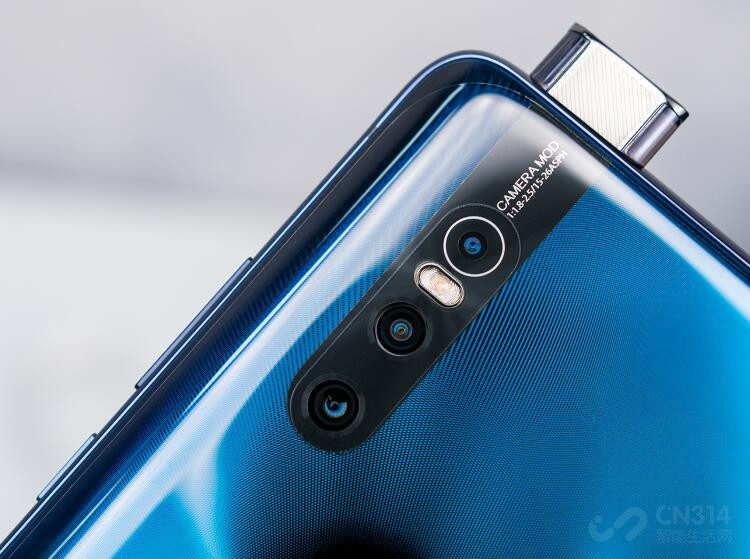 三月手机圈大爆炸，旗舰、钢炮、神器纷纷出炉！