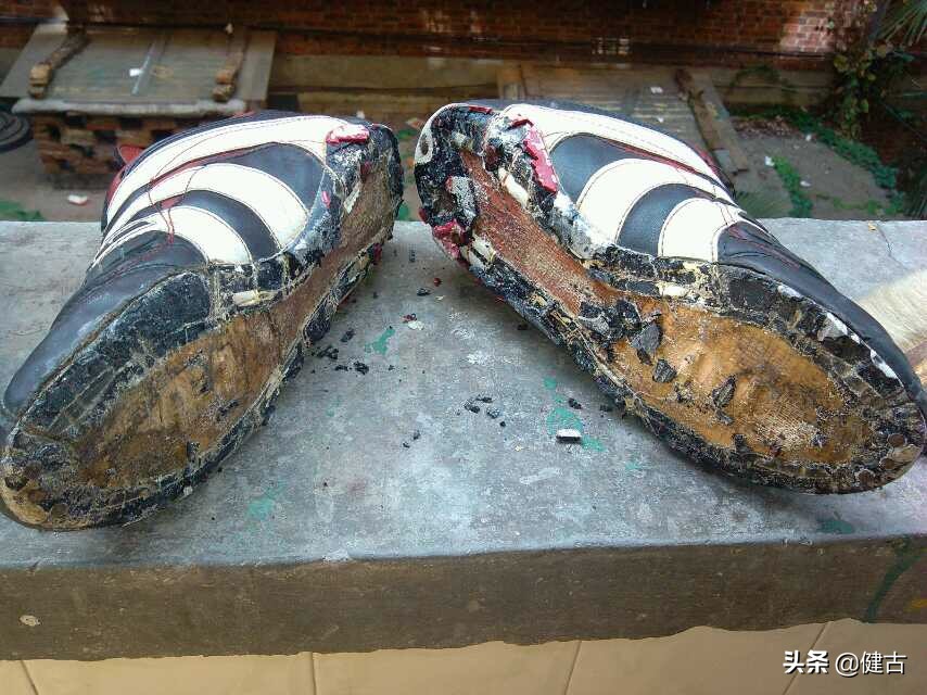 怀念足球鞋,回忆感满满的足球鞋