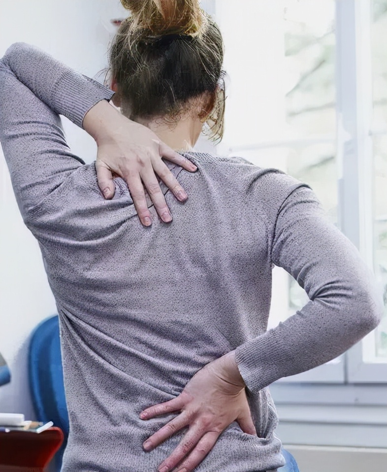 腰椎间盘突出治疗最好方法,腰椎间盘突出压迫神经腿疼