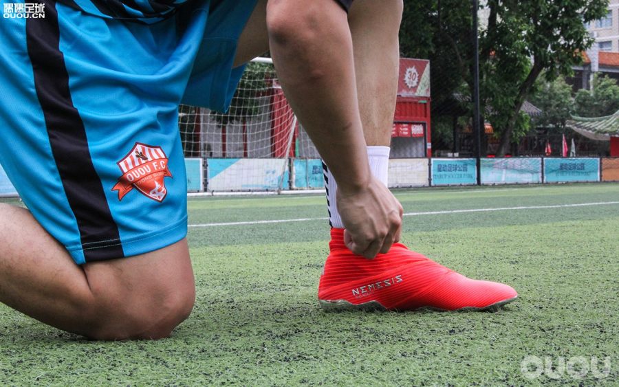 除了阿迪达斯耐克还有什么鞋,阿迪达斯nemeziz19.3tf测评