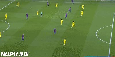 技术最好的中锋苏亚雷斯,近十年最佳前锋苏亚雷斯