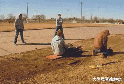 女朋友的爸爸让我二选一，看到网友的神评，哈哈我果断出击了