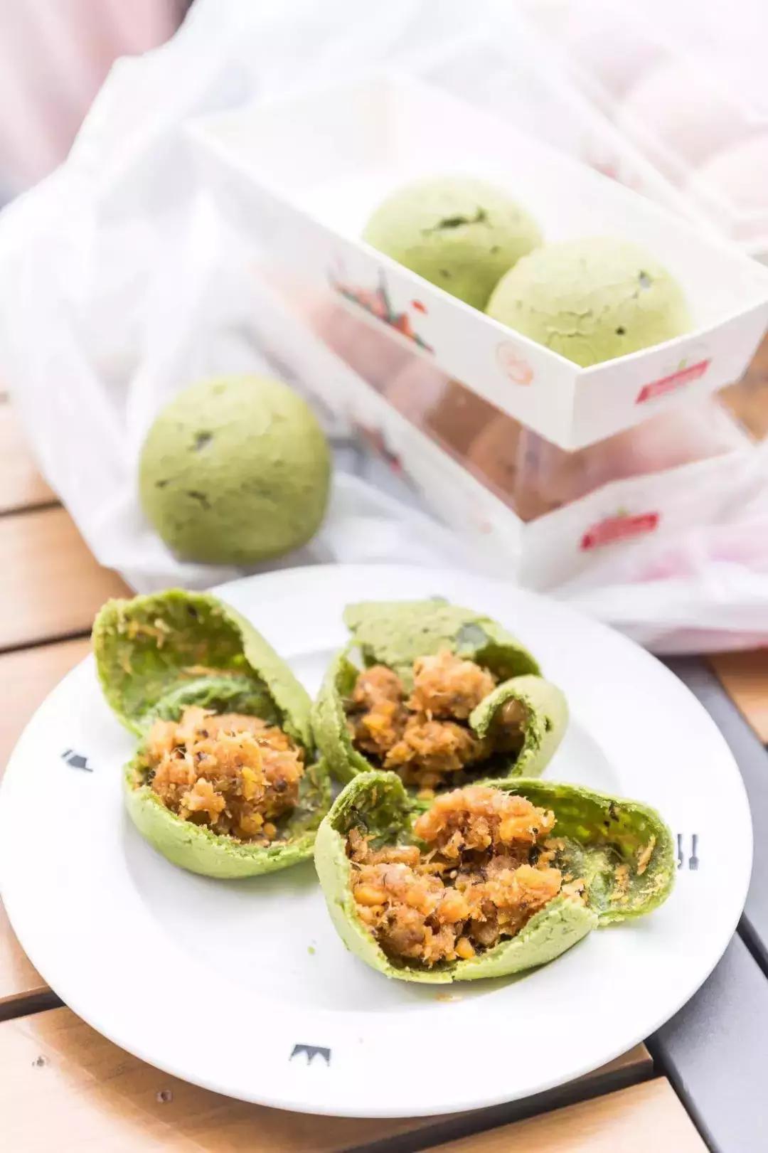 小龙虾酸菜鱼,麻辣小龙虾和酸菜鱼