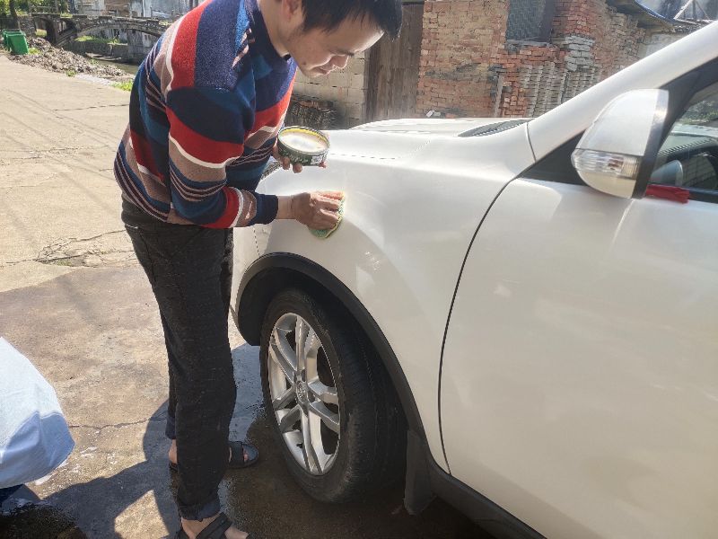 怎么给自己的爱车抛光打蜡,自己动手给爱车打蜡步骤
