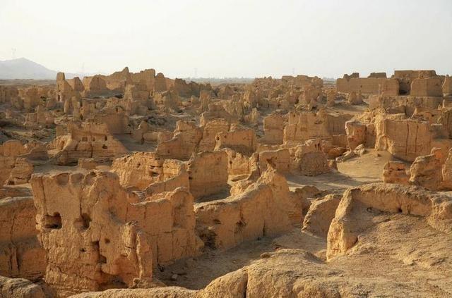 楼兰古国景区3000元门票多少人,楼兰古国遗址门票