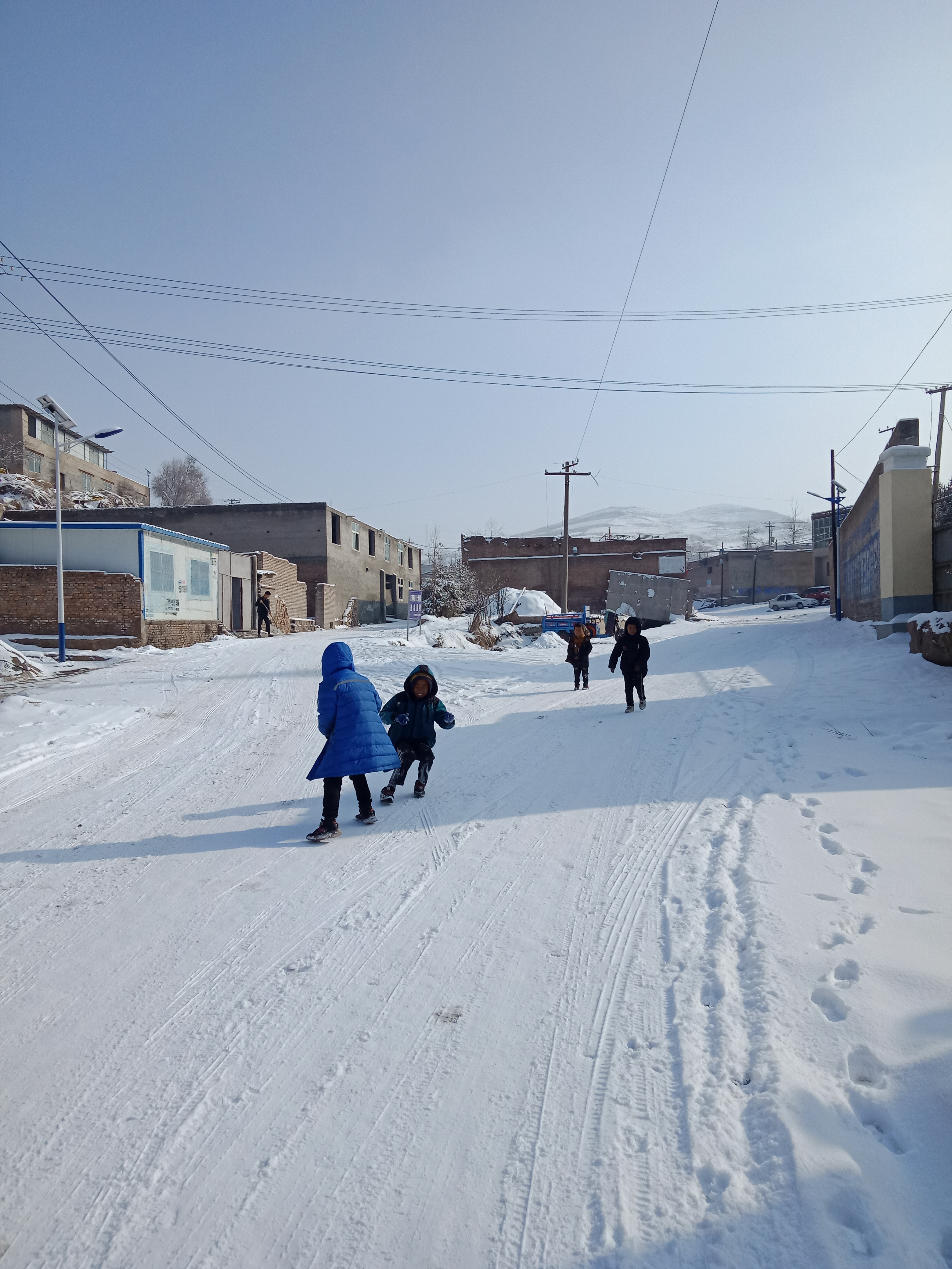 青海日月山埋尸案名单及照片,青海日月山埋尸案告破