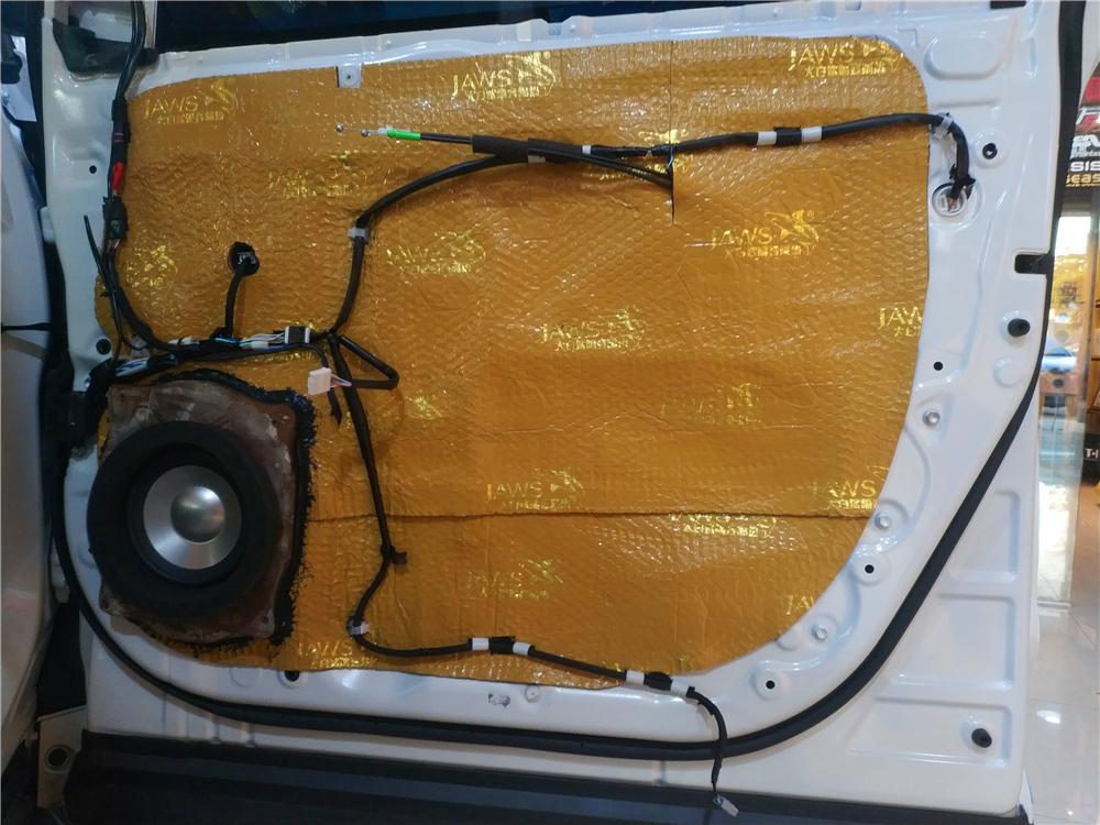 汉兰达改装三分频音响,汉兰达高音改装案例