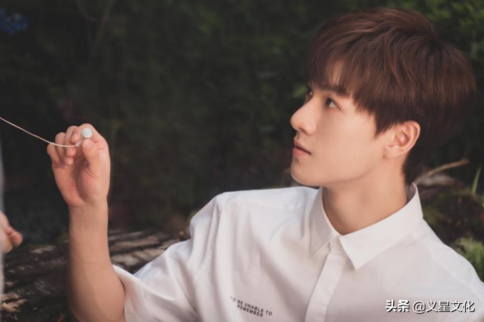 李昀锐唱歌陈奕迅,李昀锐年少听过陈奕迅完整版