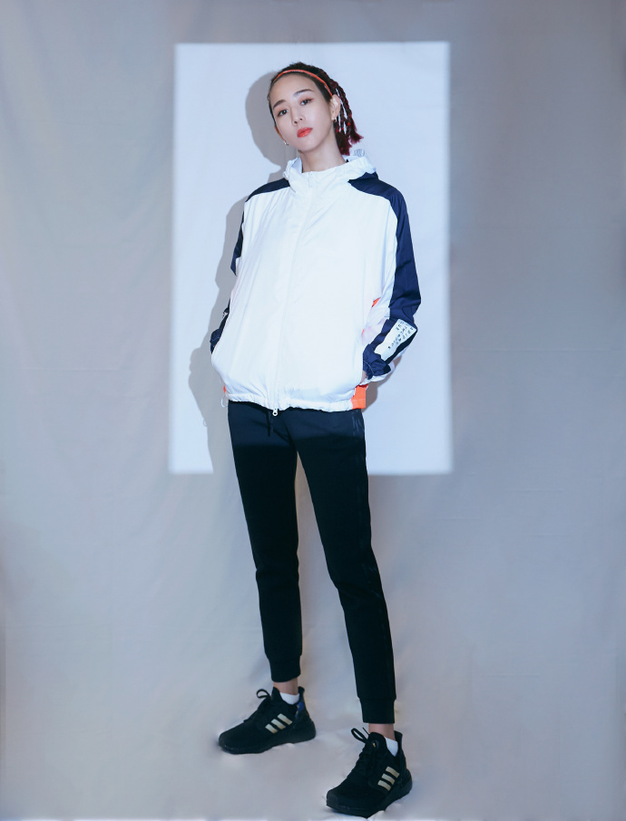 张钧甯运动服,张钧甯穿运动服