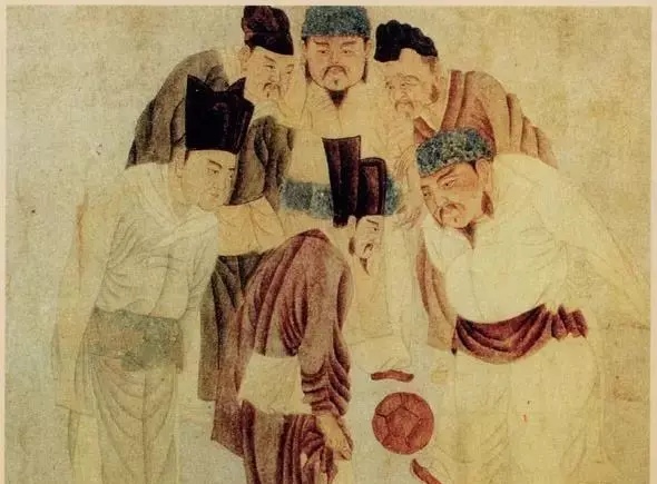 你知道吗？远古时期的“足球”是可以用手来玩的