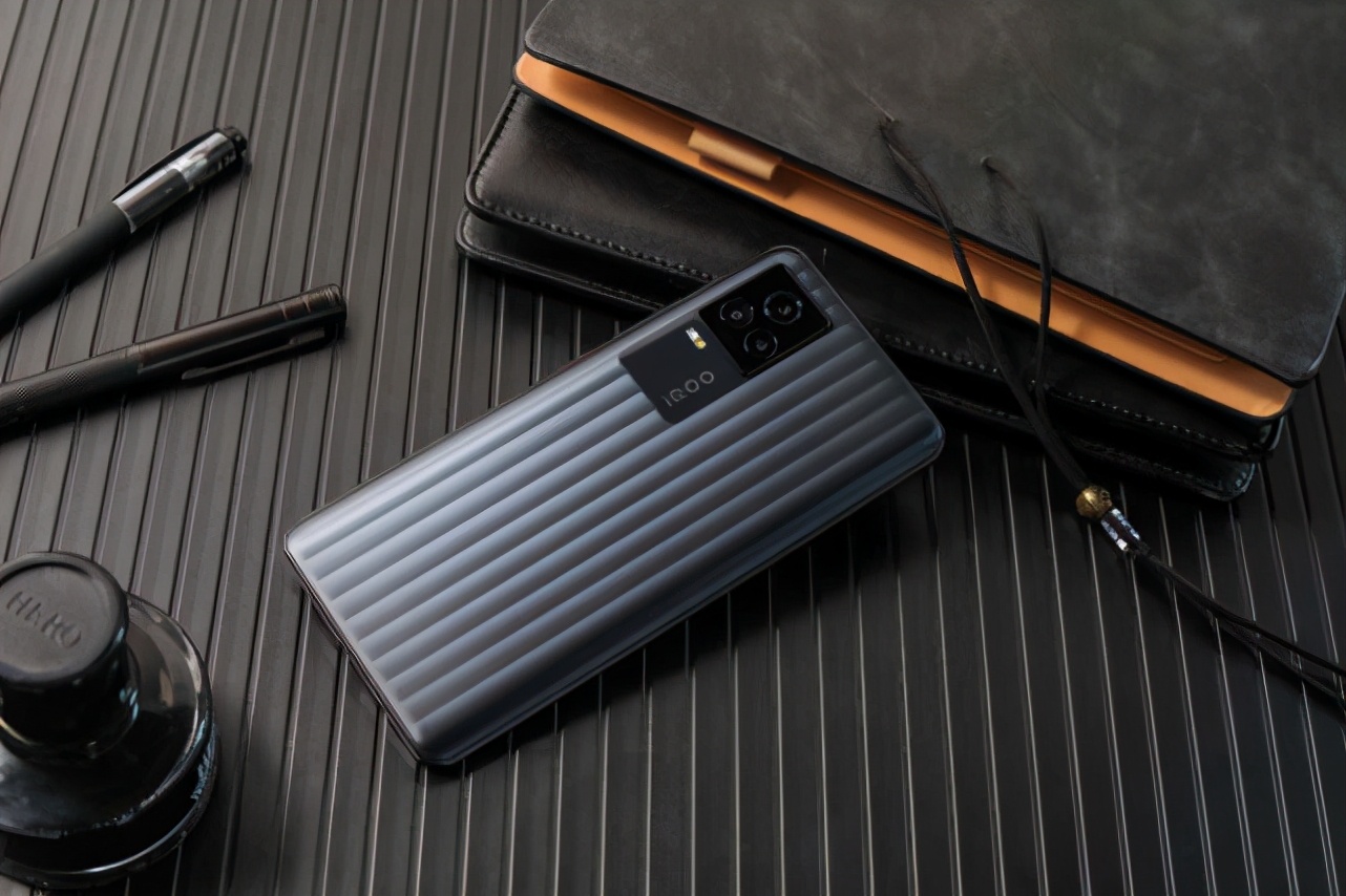 为什么kpl比赛用iqoo12标准版,kpl比赛专用手机iqoo6