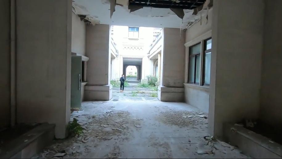 和重庆奥特莱斯一样的建筑,重庆废弃建筑探秘